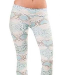 Onzie Yoga Workout Capri